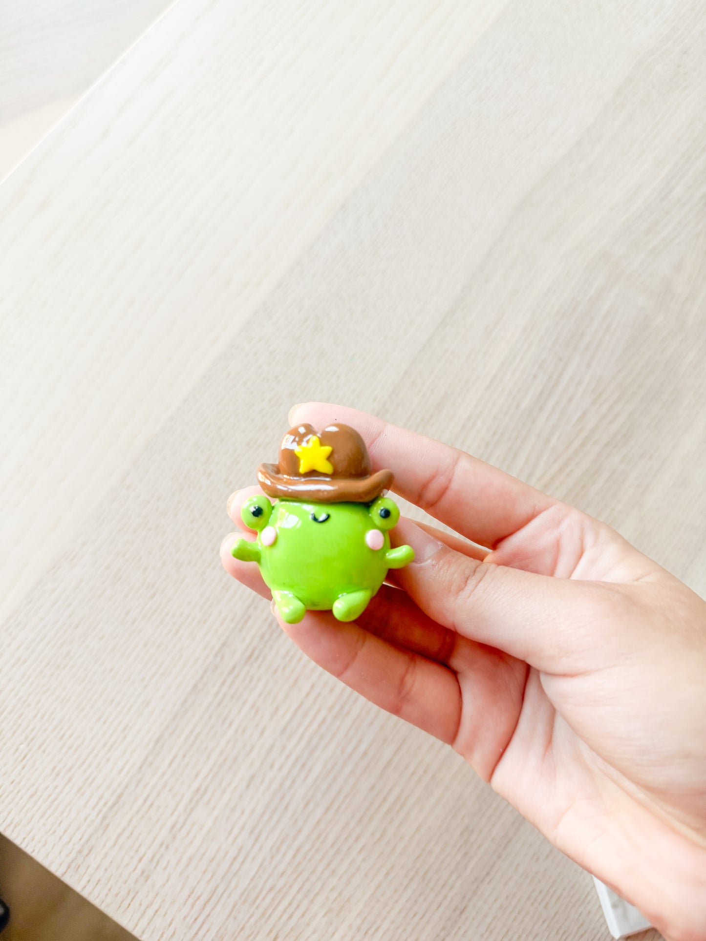 Cowboy Frog Pen Holder