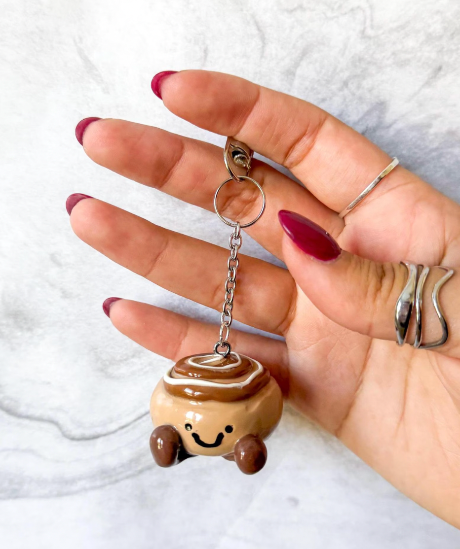 Cinnamon Bun Jellycat Keychain