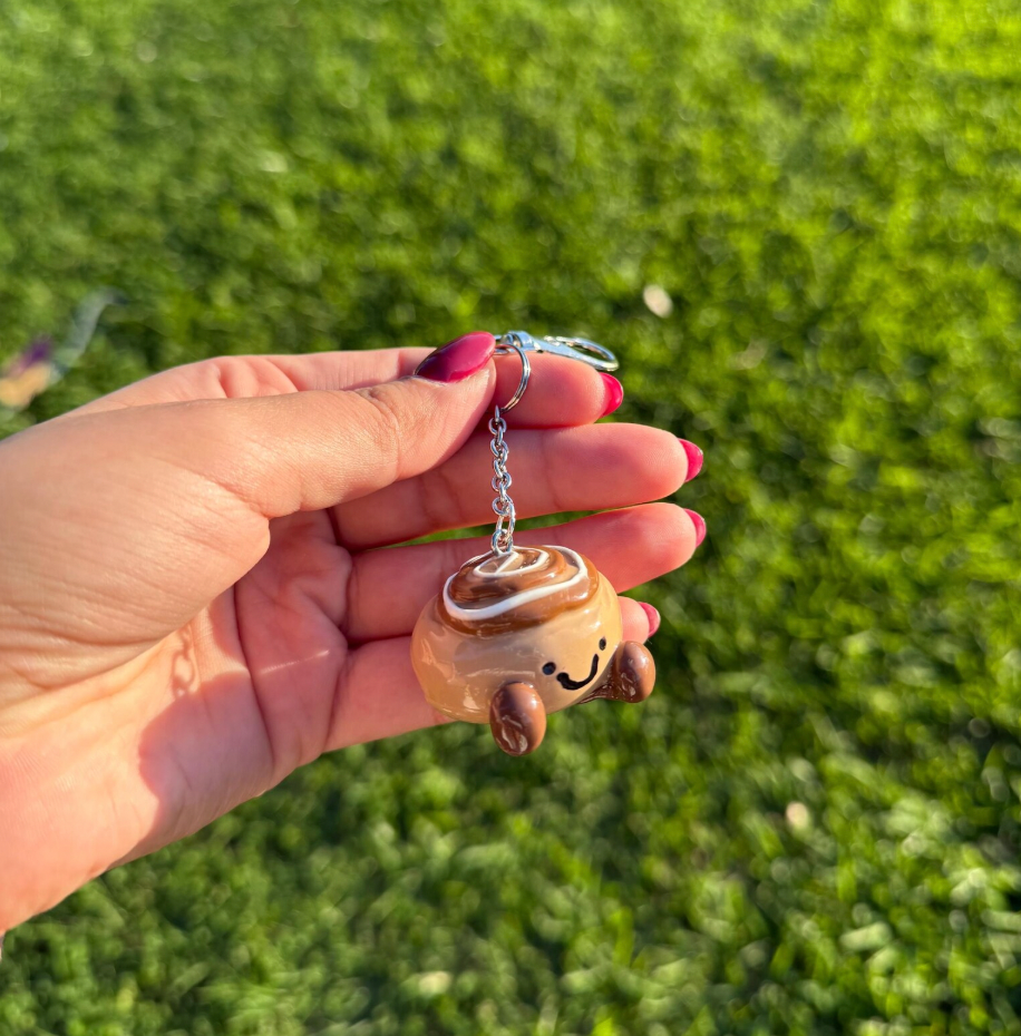 Cinnamon Bun Jellycat Keychain